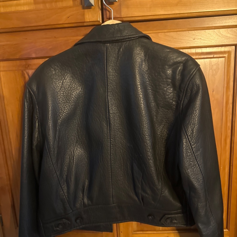 Leather jacket - Picture 3 of 3